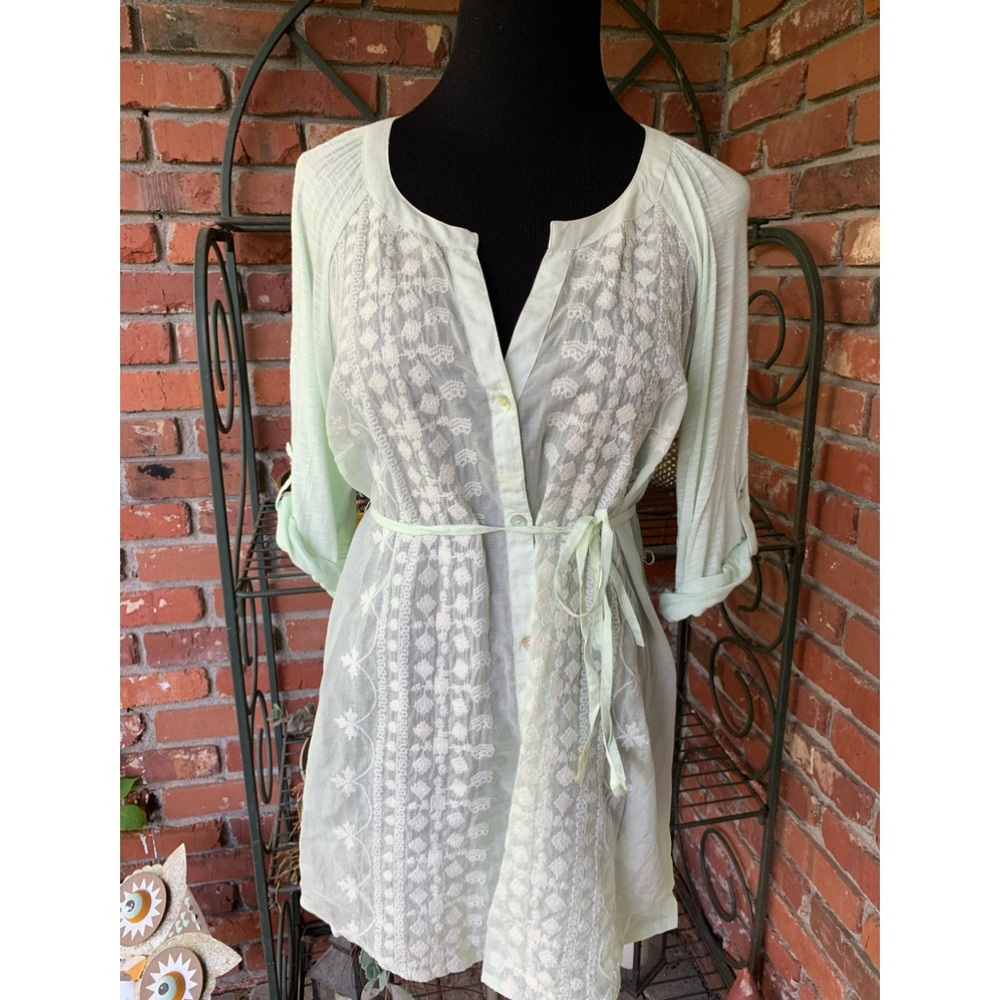 Motherhood Maternity Button-up  Blouse (Medium)